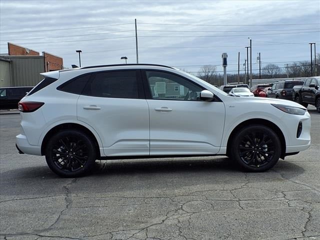 2025 Ford Escape ST-Line Elite