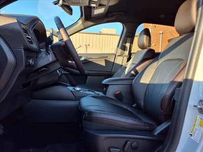 2025 Ford Escape Hybrid ST-Line Elite