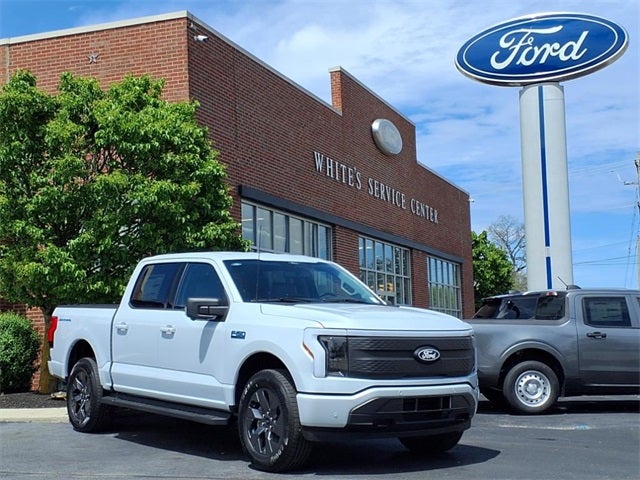 2025 Ford F-150 Lightning Flash