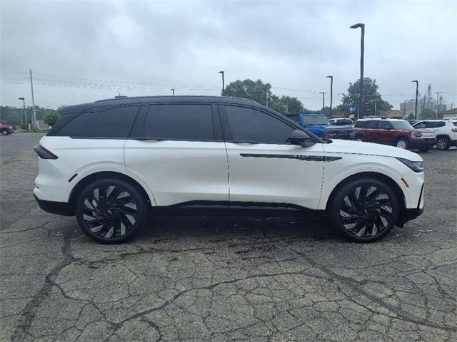 2024 Lincoln Nautilus Reserve