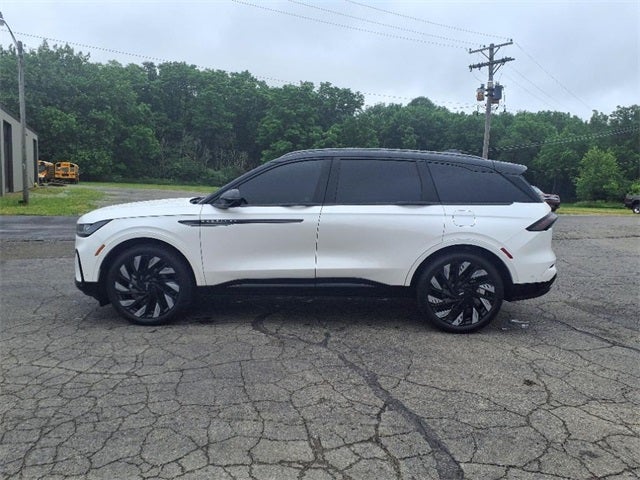 2024 Lincoln Nautilus Reserve