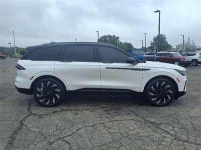 2024 Lincoln Nautilus Reserve