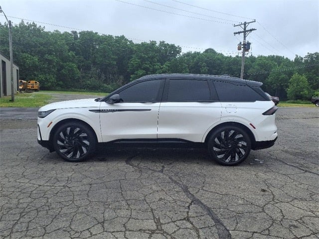 2024 Lincoln Nautilus Reserve